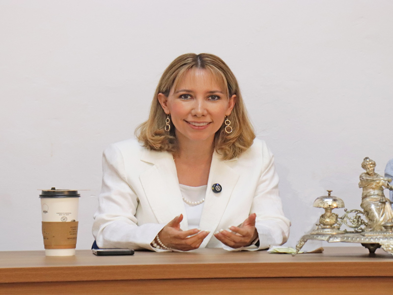 Magistrada Lizett Puebla concientiza sobre la ética en el servicio público